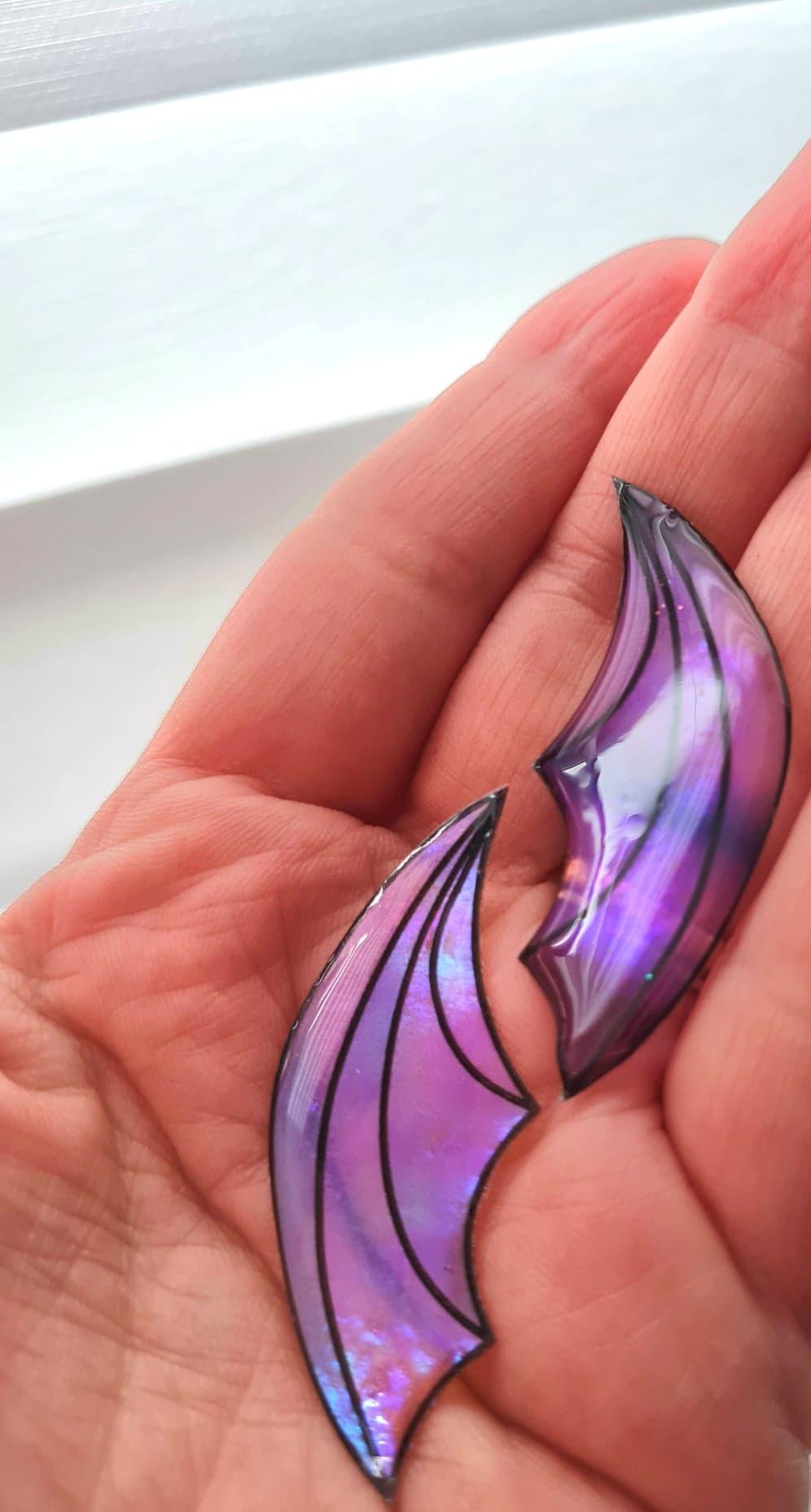 Ailes de dragon violet holographique 1