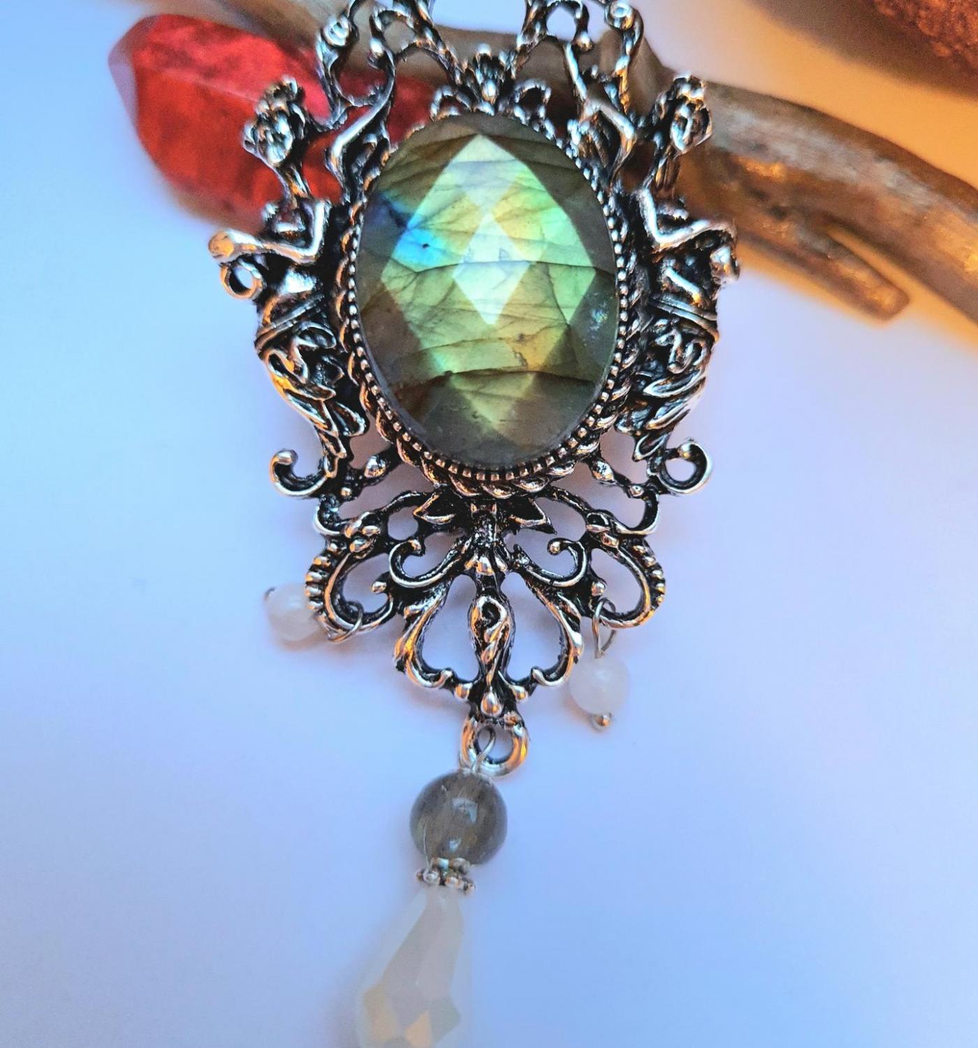 Collection les entre terre argent antique vertical labradorite verte 5